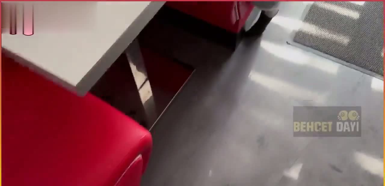 Götünü okşadığı Selini fena sikiyor