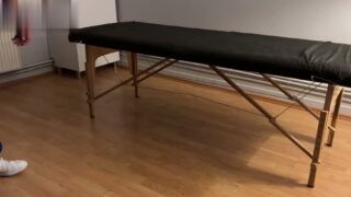 hotwifi_adaa karısına çağırdığı masör sikiyor